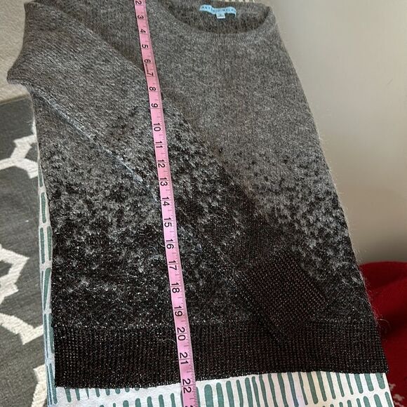 Antonio Melani Women’s Sweater Grey Wool Blend Metalic Size S - Picture 8 of 10